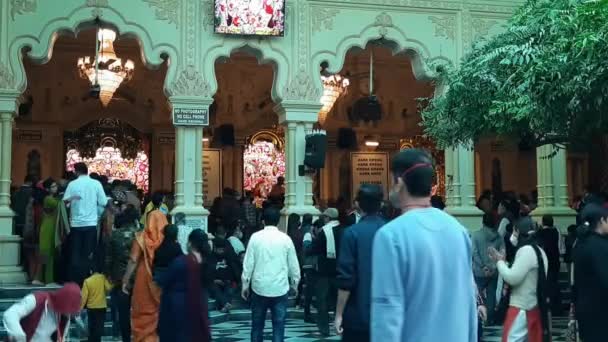 Vrindavan Inde Février 2022 Pèlerins Dans Temple Iscon Pendant Mois — Video