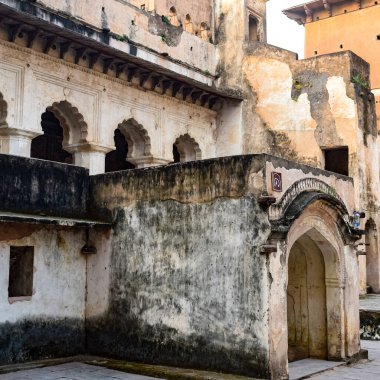 Orchha, Madhya Pradesh, Hindistan, Jahangir Mahal veya Orchha Sarayı Orchha 'da bulunan bir kale ve garnizondur. Madhya Pradesh. Hindistan, Hindistan Arkeolojik Siteleri