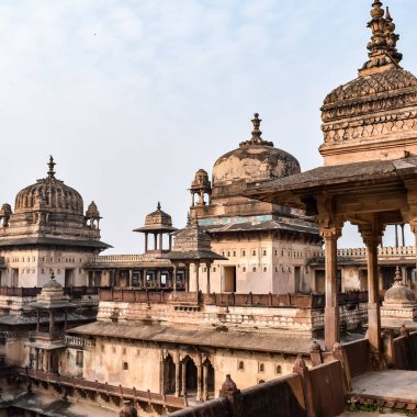 Orchha, Madhya Pradesh, Hindistan, Jahangir Mahal veya Orchha Sarayı Orchha 'da bulunan bir kale ve garnizondur. Madhya Pradesh. Hindistan, Hindistan Arkeolojik Siteleri
