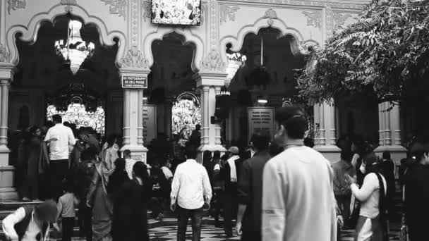 Vrindavan India Febrero 2022 Peregrinos Templo Iscon Durante Mes Sagrado — Vídeos de Stock
