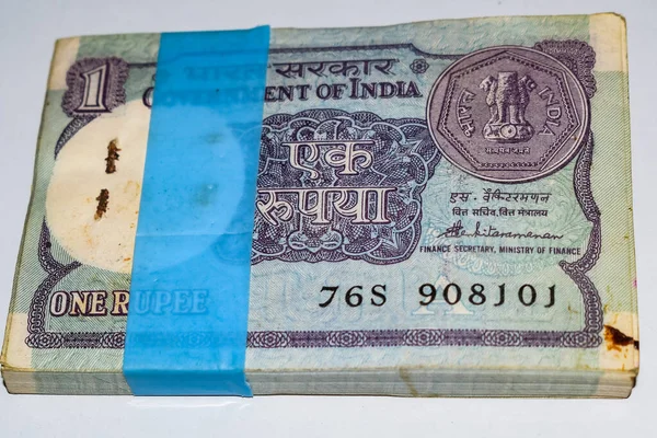 Старые Банкноты Рупии Вместе Взятые Столе Индийские Деньги Вращающемся Столе — стоковое фото