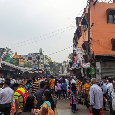 Haridwar, Hindistan, 02 Ekim 2021 - Har Ki Pauri, Haridwar, Hindistan 'da Ganj kıyısında bulunan ve Uttarakhand, Haridwar' da bulunan ünlü bir ghat.
