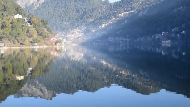 Pełny Widok Jezioro Naini Godzinach Wieczornych Pobliżu Mall Road Nainital — Wideo stockowe