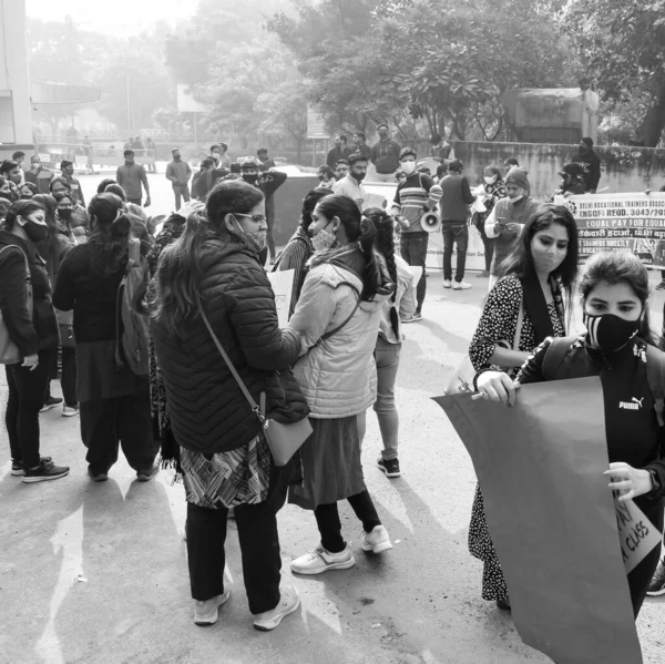 Delhi Índia Dezembro 2021 Professores Convidados Contratuais Delhi Com Cartazes — Fotografia de Stock