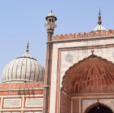 Delhi 'deki Büyük Cuma Camii' nin (Jama Mescid) muhteşem mimarisi Ramzan mevsiminde, Hindistan 'ın en önemli camii, Jama Mescidi Camii, Eski Delhi 6, Hindistan