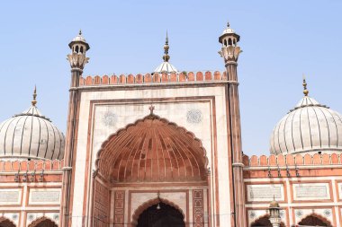 Delhi 'deki Büyük Cuma Camii' nin (Jama Mescid) muhteşem mimarisi Ramzan mevsiminde, Hindistan 'ın en önemli camii, Jama Mescidi Camii, Eski Delhi 6, Hindistan