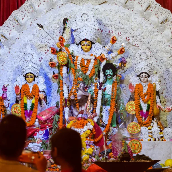 Durga Istennő Hagyományos Megjelenéssel Közelről Egy Dél Kolkata Durga Puja — Stock Fotó