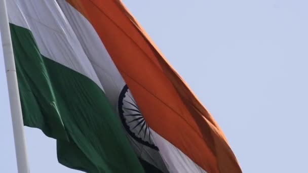 India Flag Flying High Connaught Place Pride Blue Sky India — Stock Video