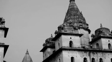 Orchha, Madhya Pradesh, Hindistan, Orchha kayıp şehir Hindistan, Hindistan arkeolojik siteleri Kraliyet Cenotapları 'nın Sabah Görüşü