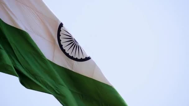Флаг Индии Высоко Коннот Плейс Гордостью Голубом Небе Развевающийся Флаг — стоковое видео