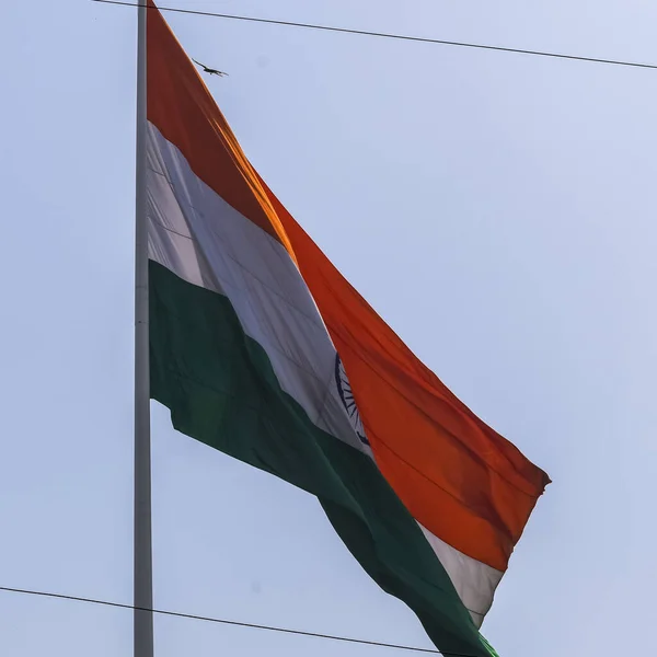 Bandera India Ondeando Alto Connaught Place Con Orgullo Cielo Azul — Foto de Stock