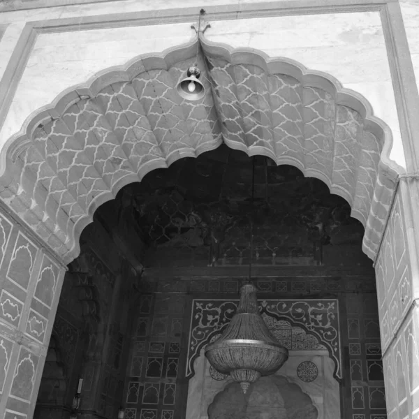 在印度最重要的清真寺 拉姆赞季节的德里大星期五清真寺 Jama Masjid 的宏伟建筑 德里老城6的Jama Masjid清真寺 印度黑人和白人 — 图库照片