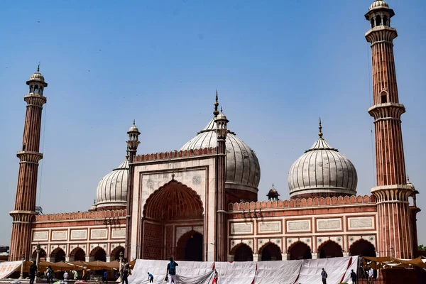 Delhi India April 2022 Unidentified Indian Tourists Visiting Jama Masjid — стокове фото