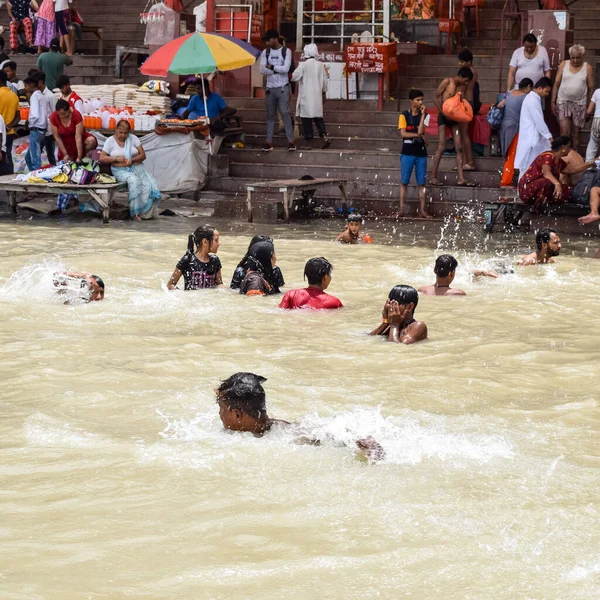 Garh Mukteshwar Uttar Pradesh Índia Junho 2022 Pessoas Estão Dando — Fotografia de Stock