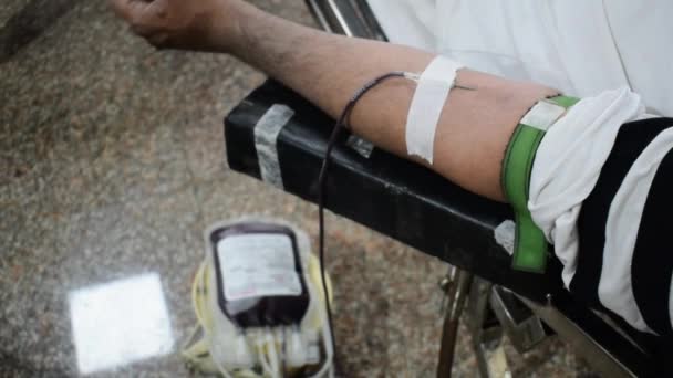 Blood Donor Blood Donation Camp Held Bouncy Ball Holding Hand — Stock Video