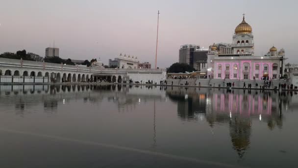 Gurdwara Bangla Sahib Mais Proeminente Gurudwara Sikh Bangla Sahib Gurudwara — Vídeo de Stock