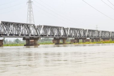 Ganga, Garh Mukteshwar, Uttar Pradesh, Hindistan, Ganga nehrinin Hindular için en kutsal nehir olduğuna inanılır.