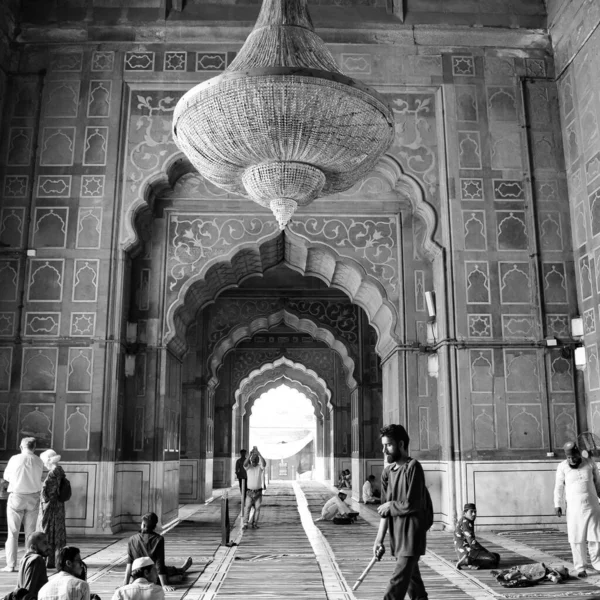 Delhi India April 2022 Unidentified Indian Tourist Visiting Jama Masjid — Fotografia de Stock