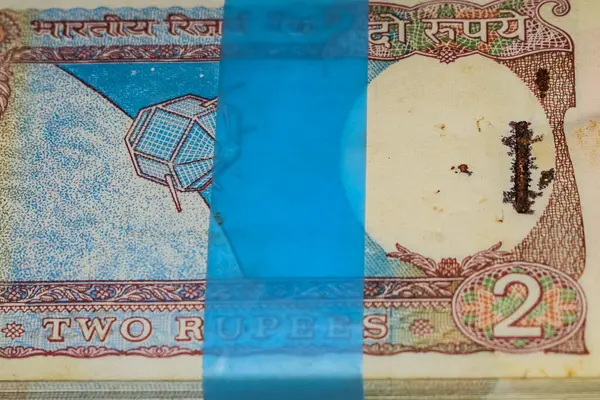 Rare Old Two Rupee Notes Combined Table India Money Rotating — Stok fotoğraf
