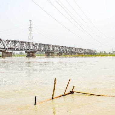 Ganga, Garh Mukteshwar, Uttar Pradesh, Hindistan, Ganga nehrinin Hindular için en kutsal nehir olduğuna inanılır.