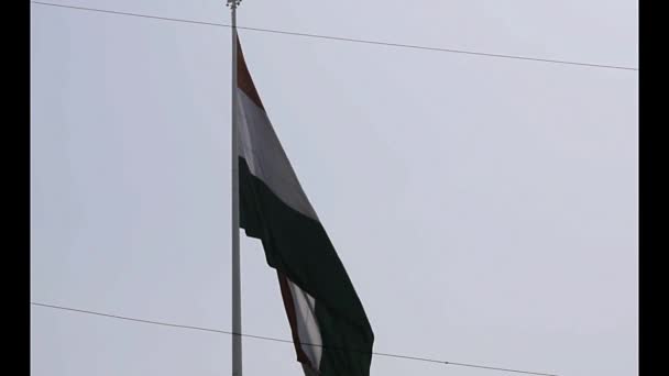 Slow Motion India Flag Flying High Connaught Place Pride Blue — Stock Video