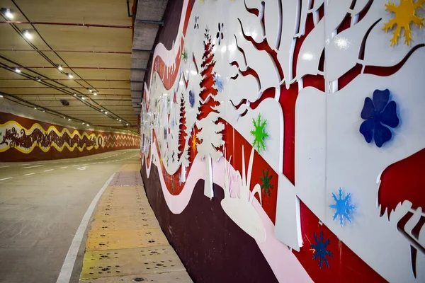 总理Narendra Modi将Pragati隧道和Pragati Maidan综合过境走廊项目的5个地下通道献给全国 Pragati隧道为交通开放 Pragati隧道为涂鸦开放 — 图库照片