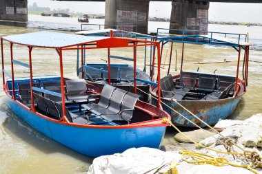 Ganga, Garh Mukteshwar, Uttar Pradesh, Hindistan, Ganga nehrinin Hindular için en kutsal nehir olduğuna inanılır.