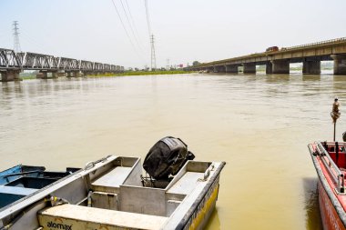 Ganga, Garh Mukteshwar, Uttar Pradesh, Hindistan, Ganga nehrinin Hindular için en kutsal nehir olduğuna inanılır.