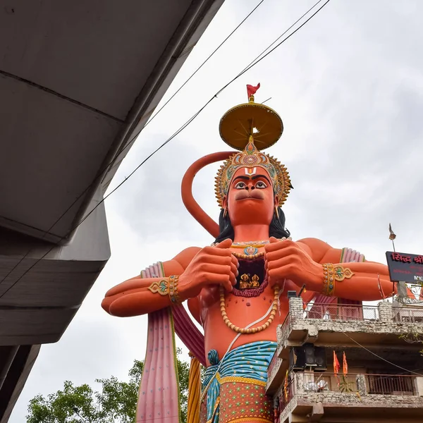 Wielki Posąg Lorda Hanumana Pobliżu Delhi Metra Most Położony Pobliżu — Zdjęcie stockowe