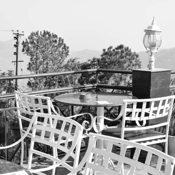 Early Morning View Modern Rooftop Restaurant Kasauli Himachal Pradesh India - Stock-foto