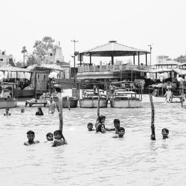 Garh Mukteshwar, UP, Hindistan-11 Haziran 2022 - Ganga, Garh Mukteshwar 'daki gibi, Ganga nehrinin Hindu, Garh Ganga Brij için en kutsal nehir olduğuna inanılır.