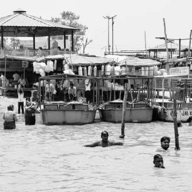 Garh Mukteshwar, UP, Hindistan-11 Haziran 2022 - Ganga, Garh Mukteshwar 'daki gibi, Ganga nehrinin Hindu, Garh Ganga Brij için en kutsal nehir olduğuna inanılır.