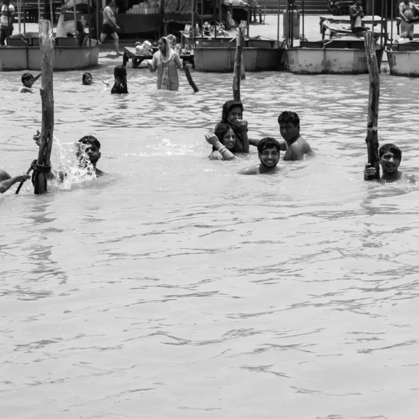 Garh Mukteshwar, UP, Hindistan-11 Haziran 2022 - Ganga, Garh Mukteshwar 'daki gibi, Ganga nehrinin Hindu, Garh Ganga Brij için en kutsal nehir olduğuna inanılır.
