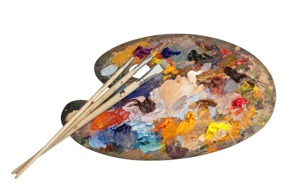 Palette d'artistes avec ensemble de pinceaux — Photo