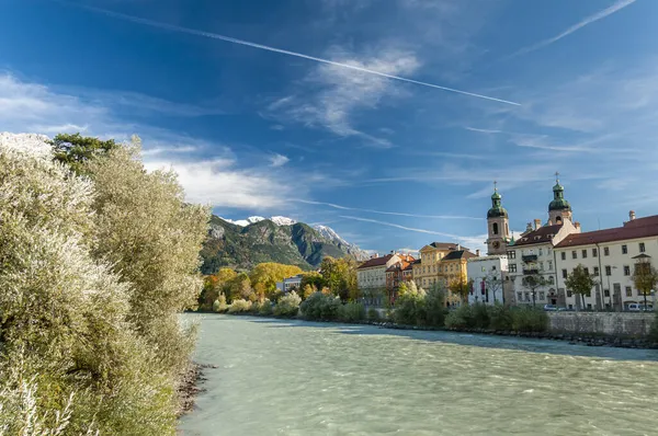 Innsbruck Austria Rumah Berwarna Tepi Sungai Inn — Stok Foto