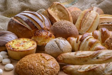 Ekmek. Çeşitli Brezilya ekmekleri türleri. Fırın ürünleri.