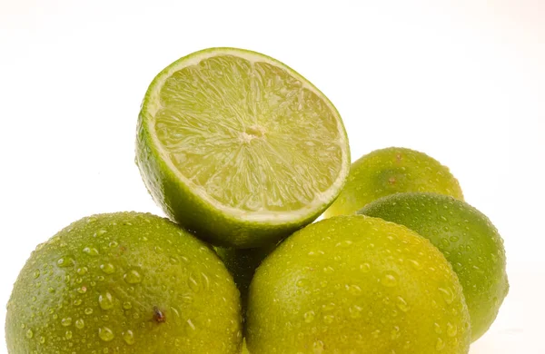Lemon Yang Satu Dipotong Setengah Pada Latar Belakang Putih — Stok Foto
