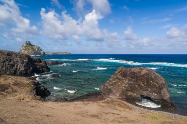 Fernando de Noronha Adası, Pernambuco, Brezilya, 14 Aralık 2021. Buraco da Raquel.
