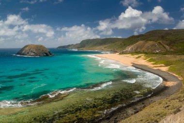 Fernando de Noronha Adası, Pernambuco, Brezilya, 14 Aralık 2021. Aslan sahili..