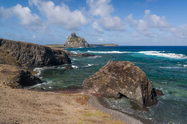 Fernando de Noronha Adası, Pernambuco, Brezilya, 14 Aralık 2021. Buraco da Raquel.