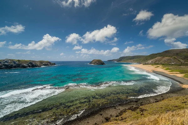 Fernando de Noronha Adası, Pernambuco, Brezilya, 14 Aralık 2021. Aslan sahili..