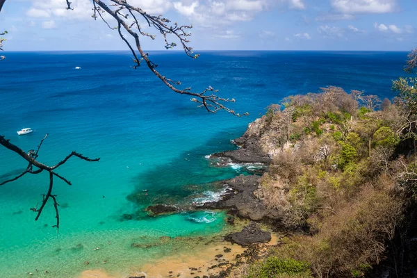 Fernando de Noronha, Sancho Körfezi Sahili, Pernambuco, Brezilya 14 Aralık 2021.