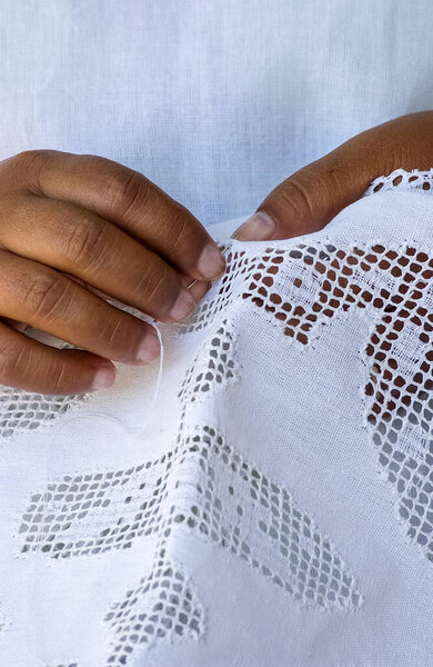 Handmade brazilian renaissance lace. Craftsman hands in close-up. Brazilian handicraft. — Stock Image Handmade Brazilian Renaissance Lace Craftsman Hands Close Brazilian Handicraft Royalty Free Stock Images