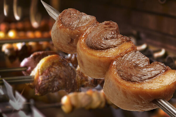 Picanha barbecue roasted over hot coals. This form of barbecue is widely consumed throughout Brazil. — Stock Image Picanha Barbecue Roasted Hot Coals Form Barbecue Widely Consumed Throughout Royalty Free Stock Images
