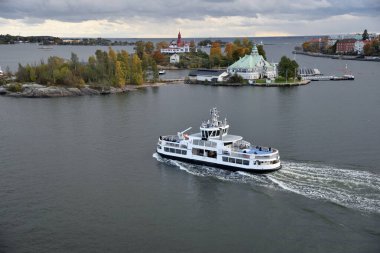 Helsinki şehir merkezi yakınlarındaki Güney Limanı manzarası.