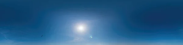 Panorama Do Céu Azul Com Nuvens Cirrus. Pano Hdr 360 Graus Sem