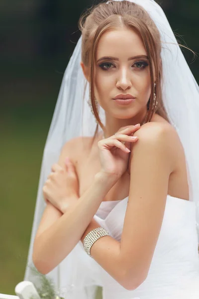 Beautiful Bride Magnificent Wedding Dress Posing Greenery Street Girl Poses — Stock Photo, Image