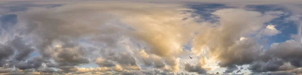 Cielo Oscuro Crepúsculo Azul Con Nubes Cúmulos Sin Fisuras Hdr —  Fotos de Stock