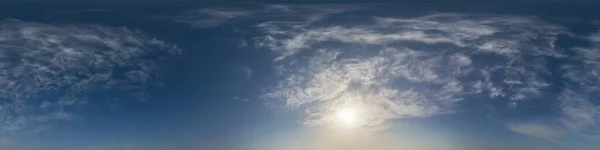 Sky Panorama Mraky Cirrus Bezešvém Sférickém Rovnoběžném Formátu Plný Zenit — Stock fotografie