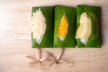 Tayland 'da tatlı yemek.